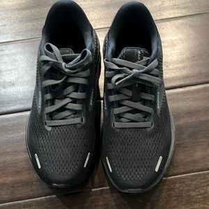 Brooks Adrenaline GTS 22 Women’s